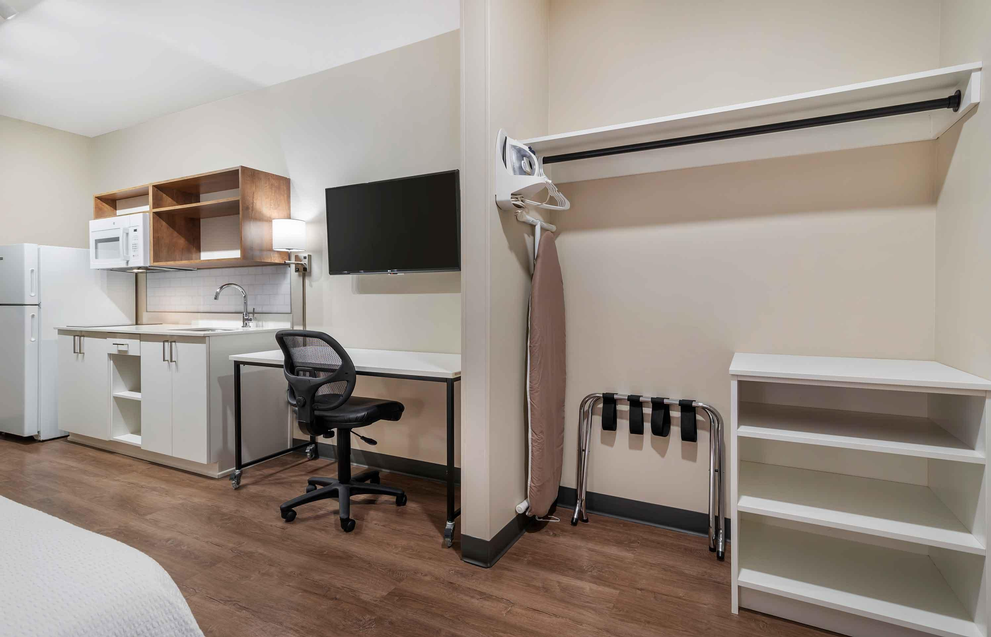 Closet Shelves & Open Cubby